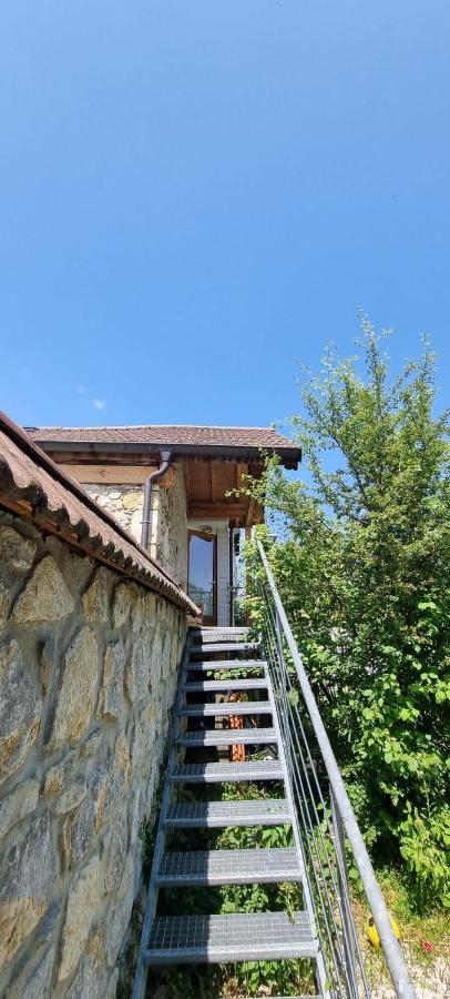 Au Vieux Four A Pain - A Louer Holiday home Chevry (Ain)