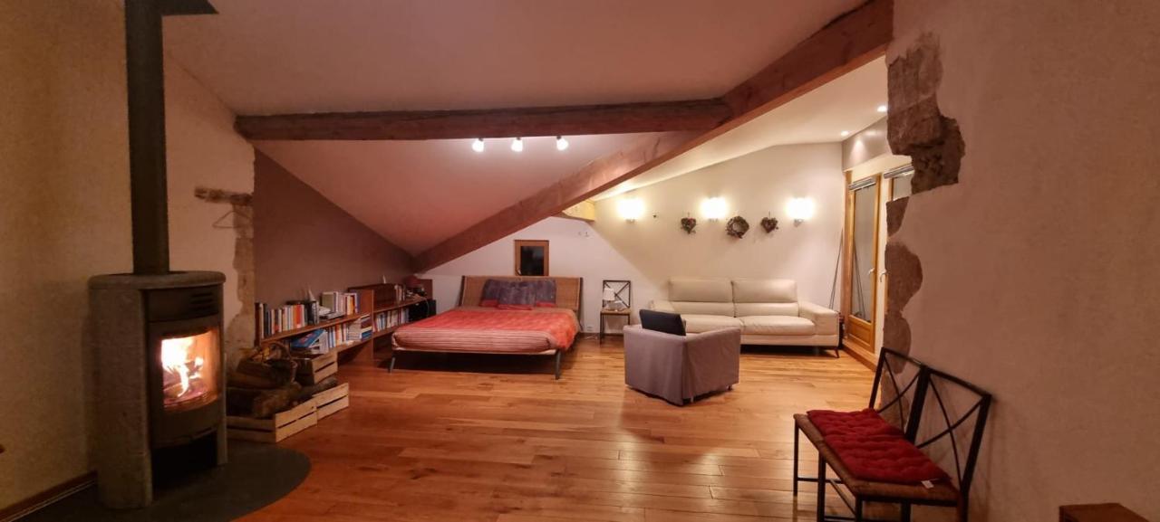 Au Vieux Four A Pain - A Louer Holiday home Chevry (Ain)